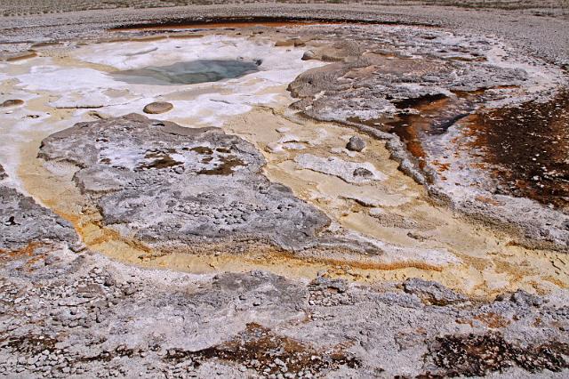 094 yellowstone, geyser hill, sawmill geyser.JPG